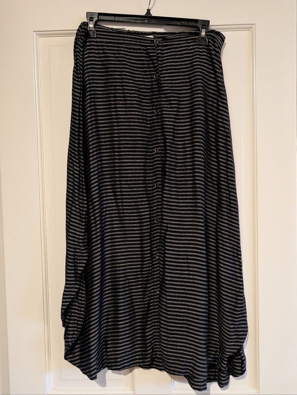 Womens Black and Gray Striped Button-Front Maxi Skirt With Pockets